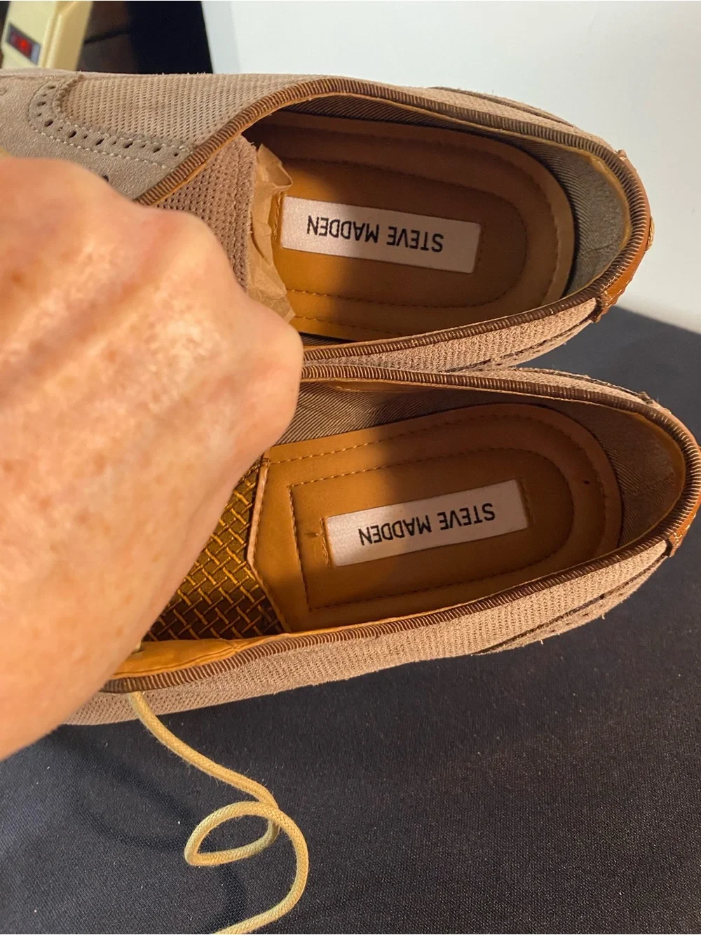 Steve Madden Neiko Men's Derby Oxford Men’s Shoes with khaki perforated suede.
